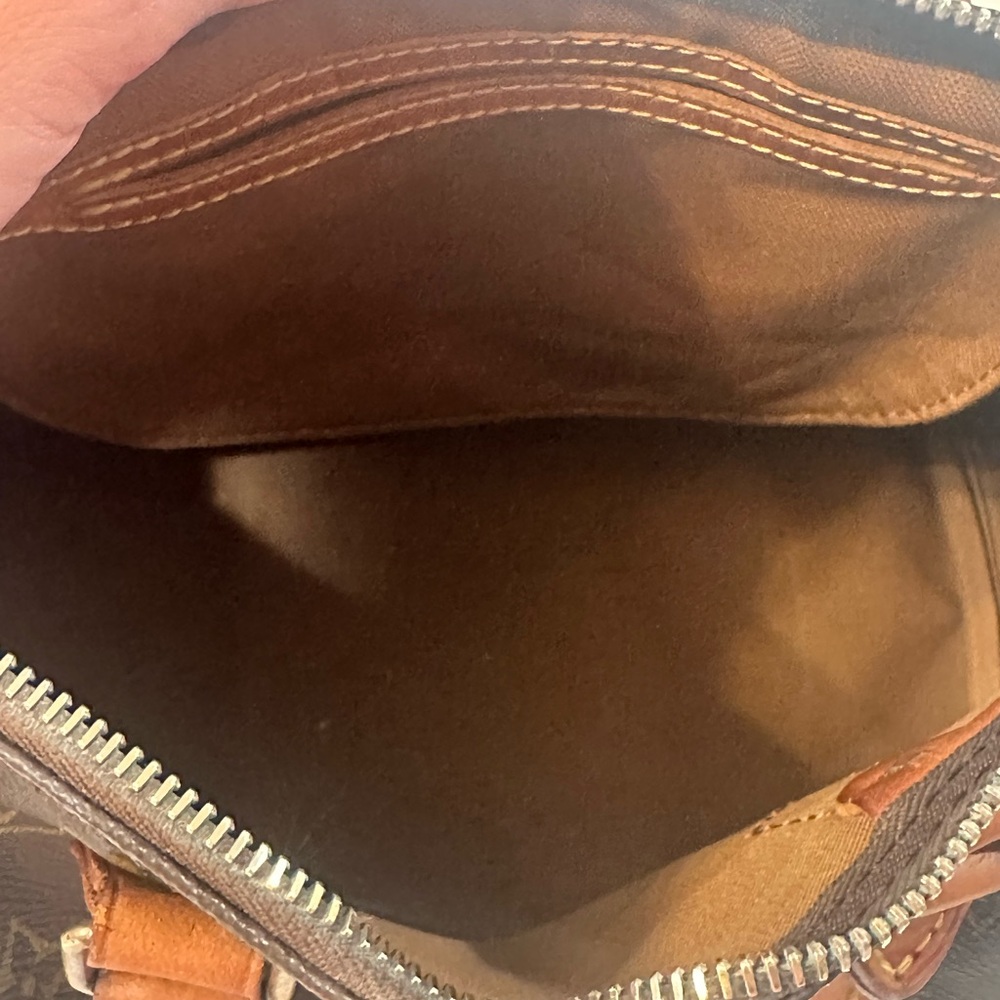 Louis Vuitton Monogram Speedy 25 - Picture 12 of 13